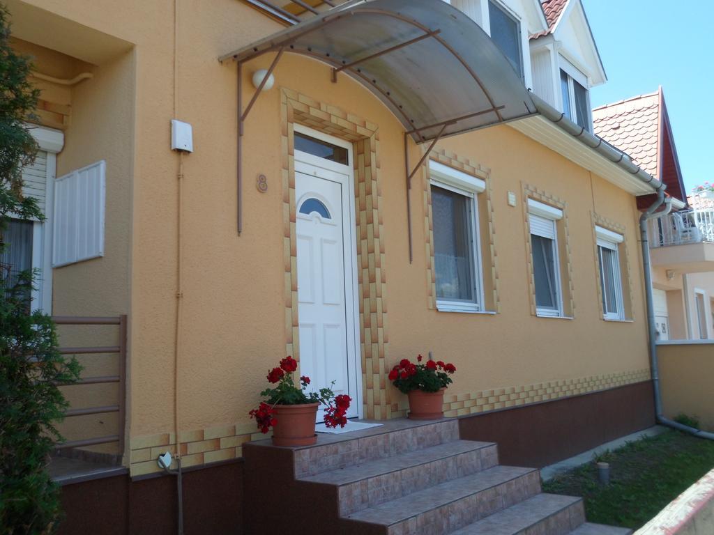 Hotel Makai Apartman Hajdúszoboszló Exterior foto